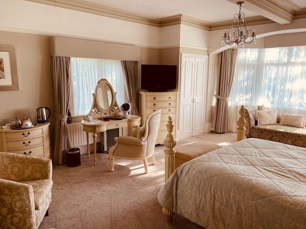 סוליהול Nuthurst Grange Country House Hotel & Restaurant מראה חיצוני תמונה