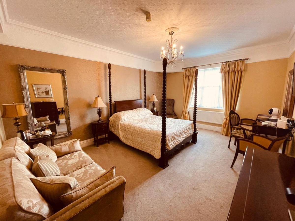 סוליהול Nuthurst Grange Country House Hotel & Restaurant מראה חיצוני תמונה