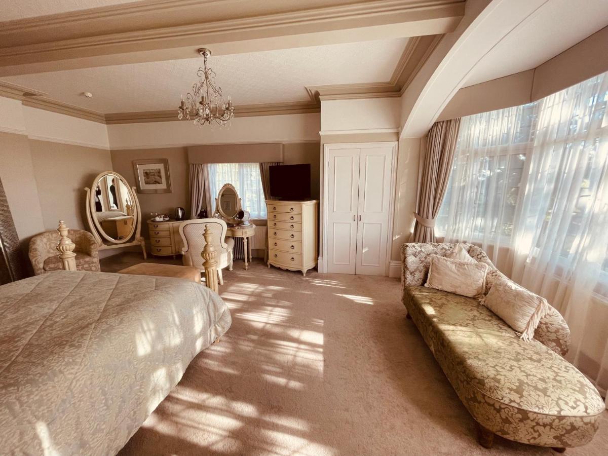 סוליהול Nuthurst Grange Country House Hotel & Restaurant מראה חיצוני תמונה