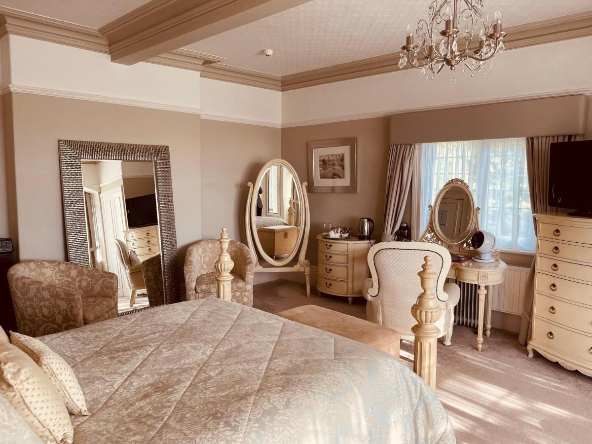 סוליהול Nuthurst Grange Country House Hotel & Restaurant מראה חיצוני תמונה