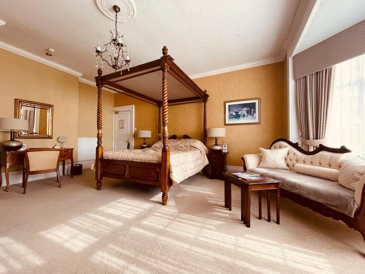 סוליהול Nuthurst Grange Country House Hotel & Restaurant מראה חיצוני תמונה