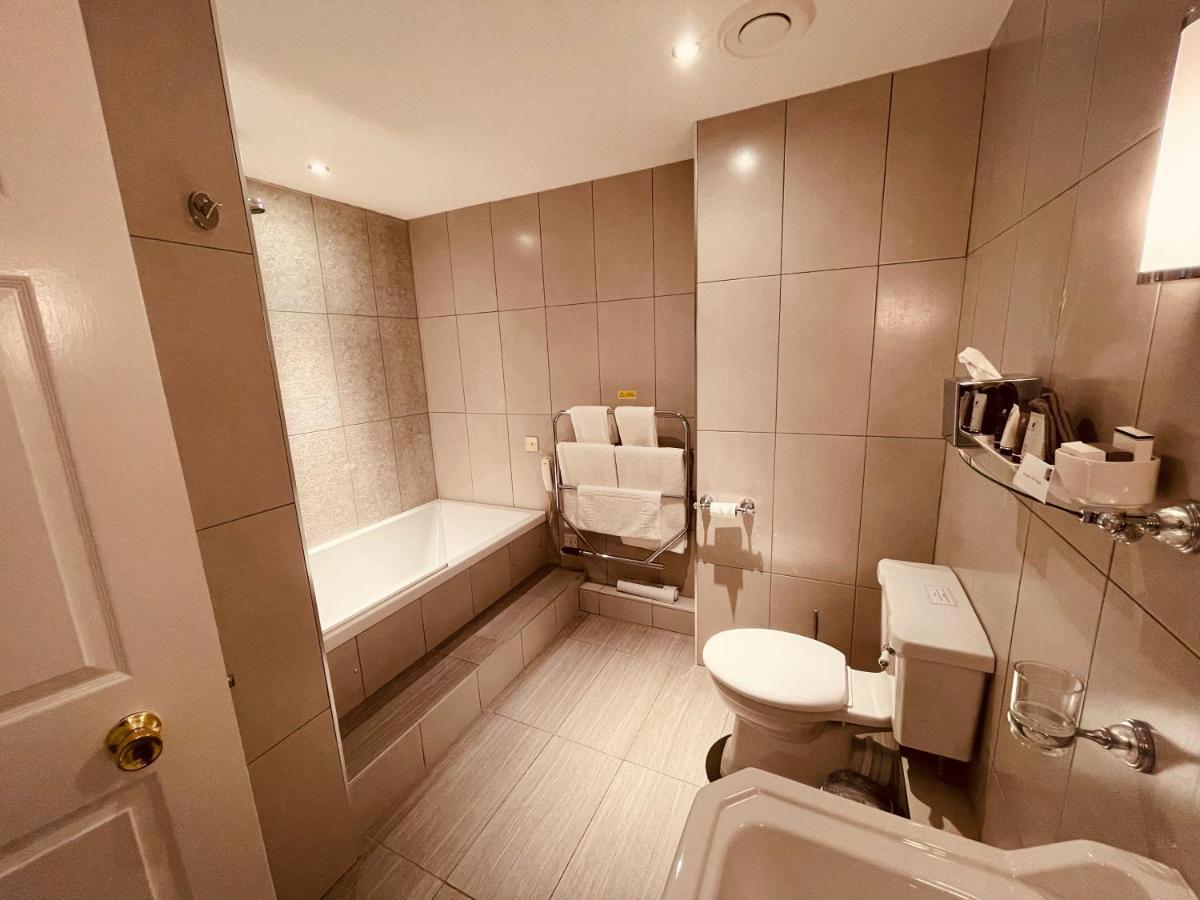 סוליהול Nuthurst Grange Country House Hotel & Restaurant מראה חיצוני תמונה